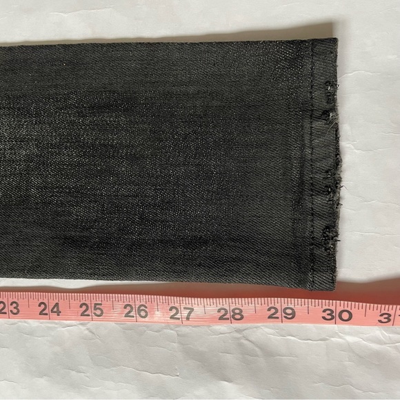 R13 / Sample - Picture 13 of 16